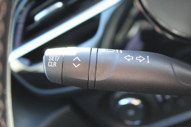 Opel CORSA 1.2 Edition , 100pk , 5 deurs Airco , Cruise control , Stoelverwarming , Pass.stoel in hoogte verstelb. Bluetooth , Parkeersensoren V+A