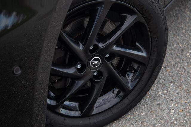 Opel CORSA 1.2 Turbo GS BLACK LINE / APPLE CARPLAY / AUTOMAAT / 360 CAMERA / STOELVERWARMING