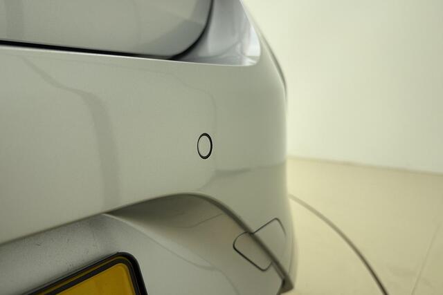 Opel CORSA 1.2 Turbo 145pk Hybrid Automaat GS | Navigatie via app | Airco | Camera | Cruise control | LED verlichting | Parkeersensoren | Lichtmetalen velgen | Sportstoelen