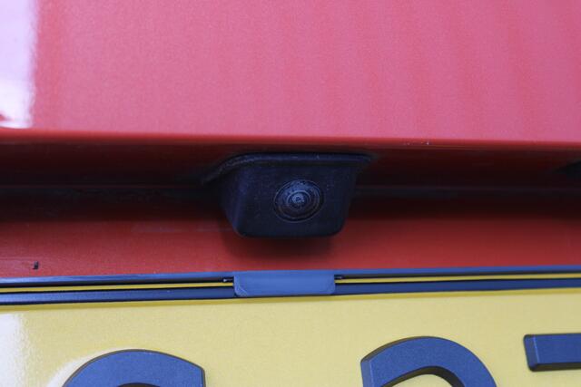 Opel CORSA 1.2 GS Line | Incl. 12 maanden garantie | Cruise control | Stoel/stuurverwarming | Parkeercamera | Apple carplay/Android auto | Parkeersensoren | 100% onderhouden |