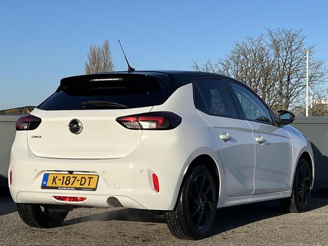 Opel CORSA Edition+ 1.2 75pk | BLACK PACK | 180° CAMERA | APPLE CARPLAY / ANDROID AUTO | DONKER GETINT GLAS | ISOFIX |