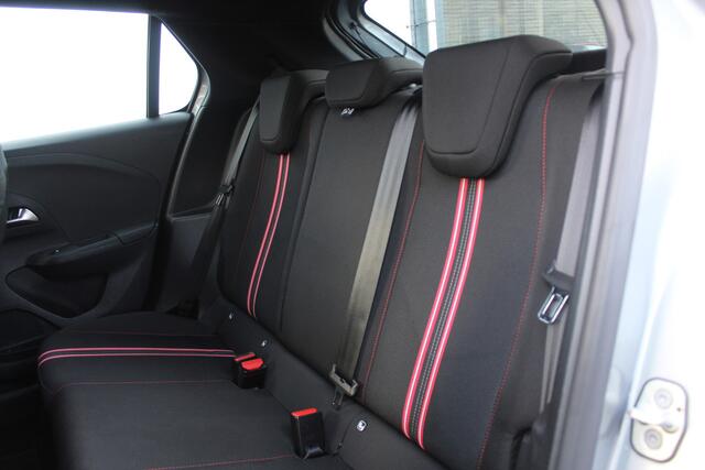 Opel CORSA 1.2 GS Line Dealer Onderhouden 360 camera l voor en achter parkeer sensoren l Apple/Android carplay l Airco l cruise control