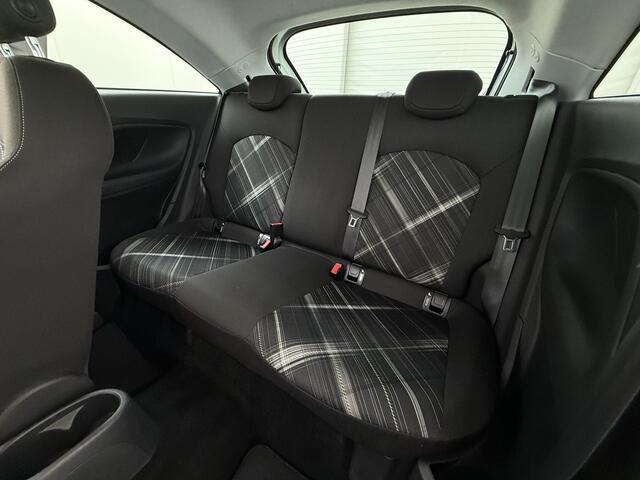 Opel CORSA 1.4I-16V 90PK Navi* SportSt. Airco Cruise Control Black Edition Regen-Lichtsensor Lmv Mistlampen Privacy Glas