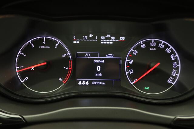 Opel CORSA 1.4 Black Edition Airco, Cruise, Apple Carplay, DAB, PDC, Elektrische Ramen, 16''
