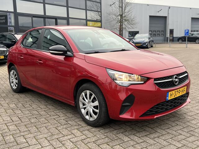 Opel CORSA 1.2 5 Drs Edition Trekhaak Navigatie Apple Carplay Android Auto DAB Parkeersensoren Cruise Control NL Auto Lage Kilometerstand Rood Metallic