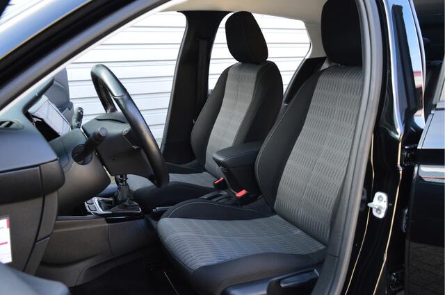 Opel CORSA 1.2 Edition O.a: PDC, Stoel+Stuurverw, Airco, Carplay, Cruise, Etc. All-in prijs!