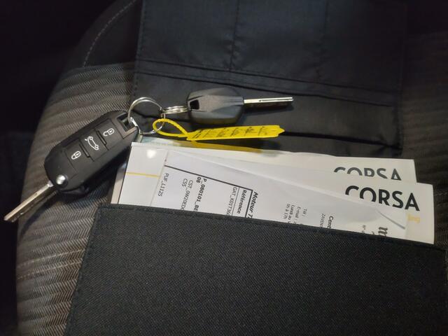 Opel CORSA 1.2 Elegance