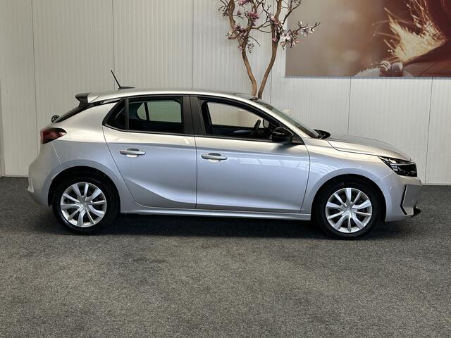 Opel CORSA 1.2 TURBO EDITION 15 STUKS OP VOORRAAD !! NAVIGATIE VIA APPLE CARPLAY/ANDROID CRUISE CONTROL RIJSTROOKSENSOREN DODEHOEKSENSOREN ACHTERUITRIJCAMERA ZEER MOOI !! 3010