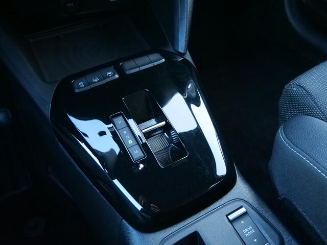 Opel CORSA 1.2 Turbo GS Line Hybrid 136 Pk Automaat Navi / DAB / Apple Carplay / Camera / 17 inch