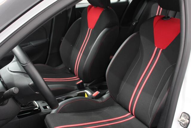 Opel CORSA 1.2 Turbo 100pk GS Line Opel Corsa 1.2 GS Line | Navigatie | Apple Carplay/Android Auto | Climate Control | Cruise Control | Lichtmetalen velgen | Sportstoelen