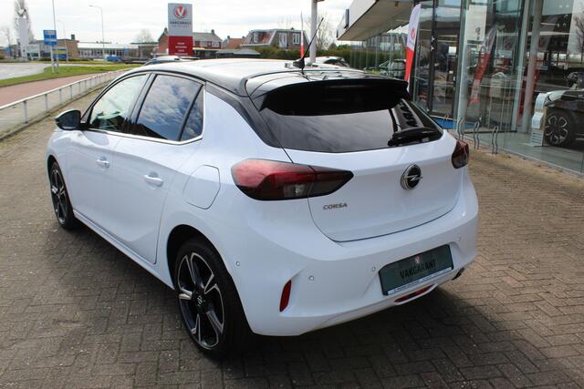 Opel CORSA 1.2-100 pk Turbo GS. Panoramadak, Winterpakket, Cruise Control, Climate Control, Two tone,