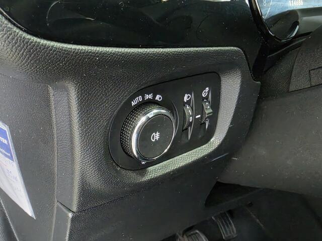 Opel CORSA 1.2 Edition/ 16'' LMV/ Apple + Android/ DAB+/ Navi/ Airco/ Cruise/ Elek. pakket/ Isofix/ Bluetooth/ Armsteun/ Multi. LEDER. Stuur/ Dakspoiler/ PDC/ Dagrijverl./ Dakspoiler.