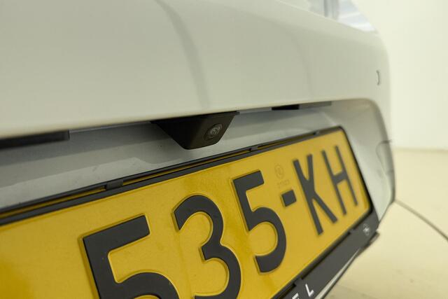 Opel CORSA 1.2 GS Line 100 PK | Climate control | Navigatie | Keyless | Zwart Dak | Camera | Draadloze telefoonlader | Lichtmetalen velgen