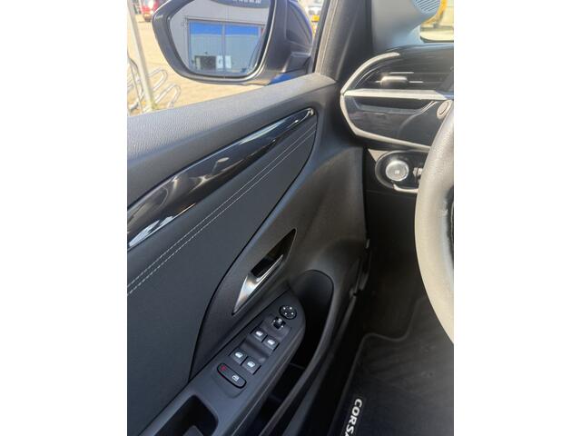 Opel CORSA 1.2 Elegance