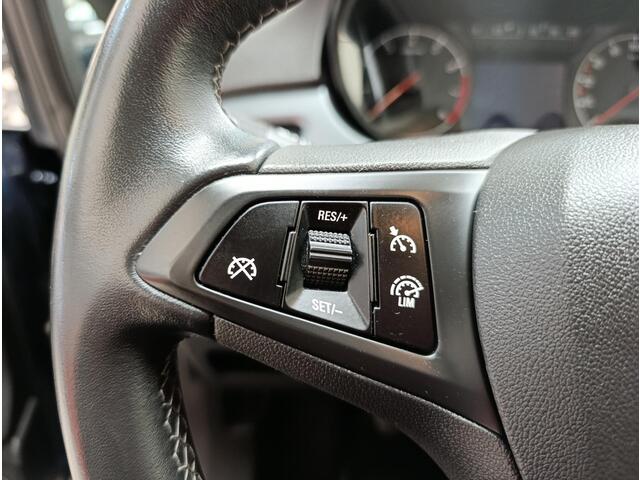 Opel CORSA 1.4 Favourite AIRCO | CV OP AFSTAND | NAVI | AUDIO SYSTEEM | PDC | LMV | CRUISE CONTROL