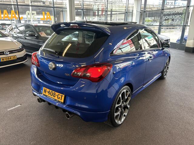 Opel CORSA 1.6 Turbo OPC 207PK | Panoramadak | Recaro kuipstoelen | Apple carplay | Cruise control | Climate control | Spoiler | Unieke auto