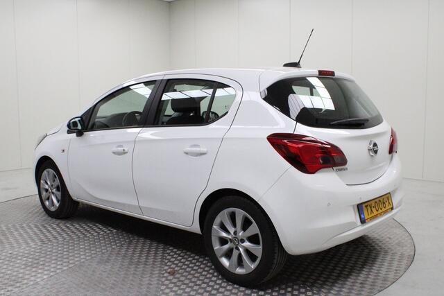 Opel CORSA 1.4 Favourite | airco | navigatie | pdc achter | carplay | cruise control | bluetooth telefoon