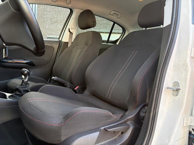 Opel CORSA 1.4 Edition | Apple Carplay/ Android Auto | Parkeersensoren | Navi | Prijs Rijklaar!!