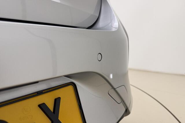 Opel CORSA 1.2 Turbo 100 pk Yes Automaat | Camera achter | Airco | Apple carplay/ Android auto | Navigatie via app | Dode hoek detectie | Sportstoelen |