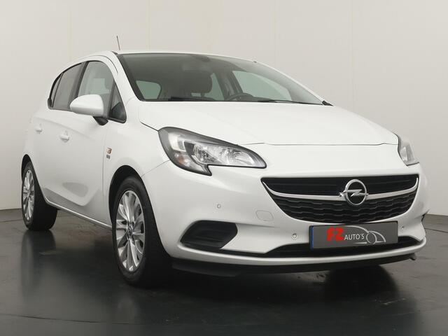 Opel CORSA 1.0 Turbo 120 Jaar Edition - Navigatie - Parkeersensoren - Stoelverwarming - Cruise Control