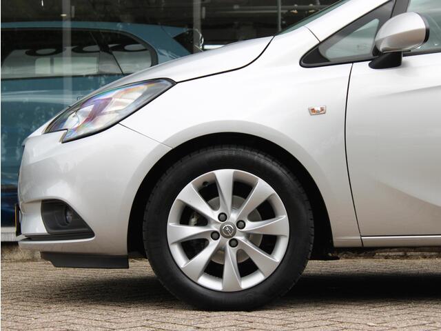 Opel CORSA 1.4 Favourite | Navi/Trekhaak/Parkeersens.