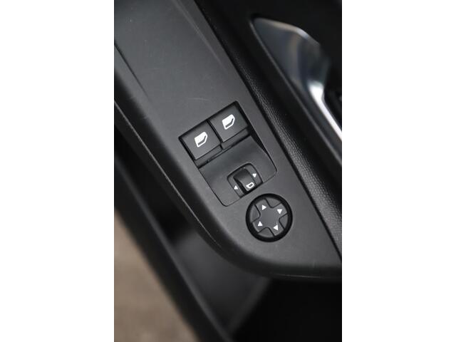 Opel CORSA 1.2 Edition 102PK Achteruitrijcamera Navigatie Carplay Android Airco Cruise Control 16 inch LMV
