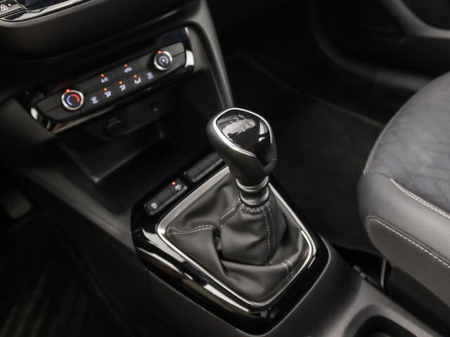 Opel CORSA 1.2 Elegance (VIRTUAL COCKPIT, APPLE CARPLAY, GROOT NAVI, SPORTSTOELEN, LED KOPLAMPEN, PARKEERSENSOREN, LM VELGEN, NIEUWSTAAT)
