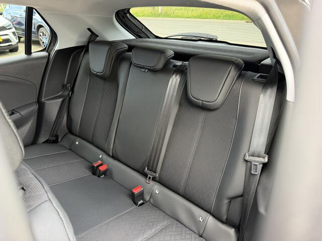 Opel CORSA 1.2 Elegance / Camera / Keyless / Carplay / Sensoren V+A /