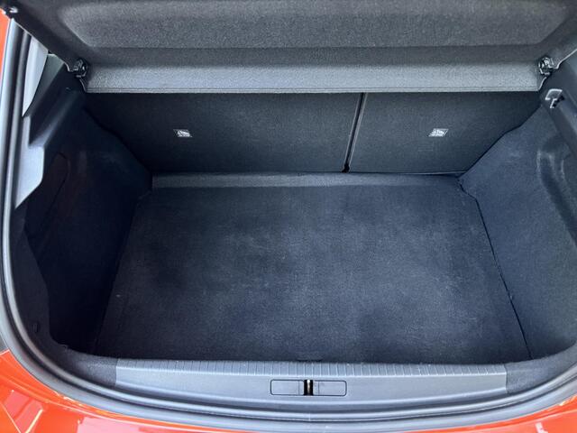 Opel CORSA Elegance 1.2 Turbo 100pk | CLIMA | 180° CAMERA | STUUR + STOELVERW. | APPLE CARPLAY / ANDROID AUTO | ISOFIX | FULL LED |