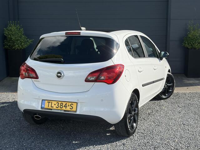 Opel CORSA 1.4 Black Edition Navi,Carplay,Airco,Cruise,Pdc,Weinig km,90pk,5 Deurs,Lm velgen,N.A.P,Zeer Zuinig,Apk tot 08-2027