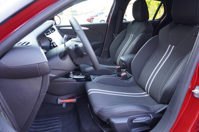 Opel CORSA 1.2 Turbo Hybrid GS / Automaat / Camera + parkeersensoren / Navigatie / Climate Control