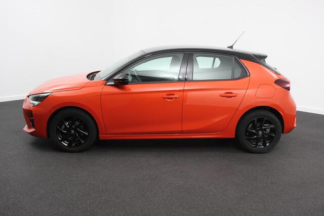 Opel CORSA 1.2 102pk GS Line Opel Corsa 1.2 GS Line | Navigatie | Apple Carplay/Android Auto | Airco | Cruise Control | Lichtmetalen velgen | Digitaal Dashboard | Sportstoelen