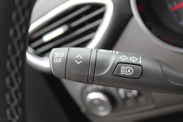 Opel Crossland 1.2 110 pk Turbo Elegance , Hoge zit Climate Control, Cruise Control, Achteruitrijcamera, Navigatiesysteem