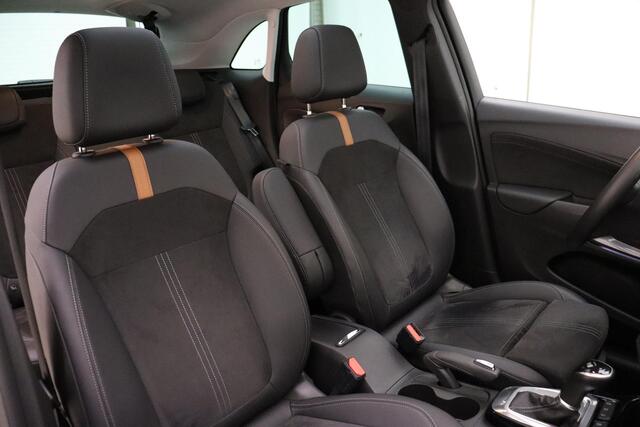 Opel Crossland 1.2 Turbo 130pk Automaat Ultimate | Panoramadak | Navigatie | Trekhaak | Achteruitrijcamera | Alcantara bekleding | Stoel & Stuurverwarming