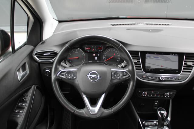Opel Crossland 1.2 Turbo Elegance 130pk - Stoel/Stuurverwarming - Camera - Navi - Cruise - Trekhaak - Lane - LED - Rijklaar