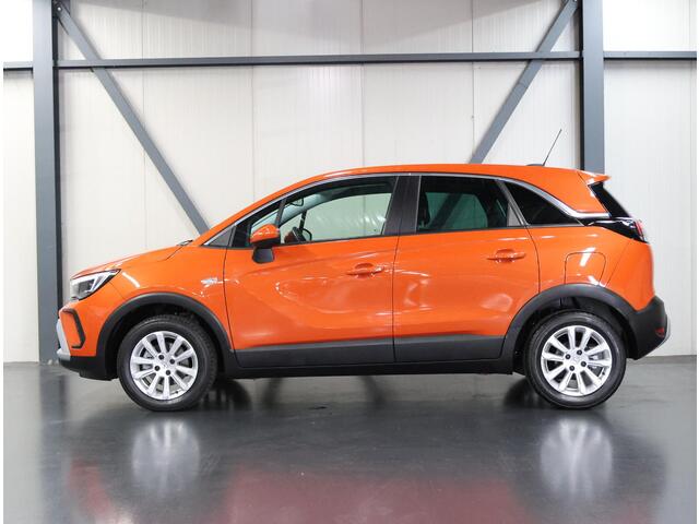 Opel Crossland 1.2 110PK Turbo Elegance | AppleCarPlay/AndroidAuto | Camera | Stoel/Stuur/Voorruit Verwarmd | AGR Bestuurdersstoel | Climate Control | Cruise Control | Armsteun | Isofix | Privacy Glass |