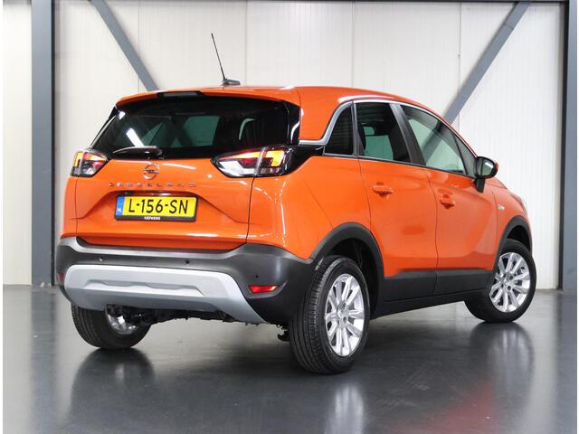 Opel Crossland 1.2 110PK Turbo Elegance | AppleCarPlay/AndroidAuto | Camera | Stoel/Stuur/Voorruit Verwarmd | AGR Bestuurdersstoel | Climate Control | Cruise Control | Armsteun | Isofix | Privacy Glass |
