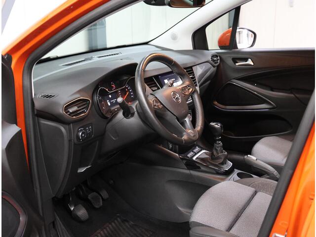 Opel Crossland 1.2 110PK Turbo Elegance | AppleCarPlay/AndroidAuto | Camera | Stoel/Stuur/Voorruit Verwarmd | AGR Bestuurdersstoel | Climate Control | Cruise Control | Armsteun | Isofix | Privacy Glass |