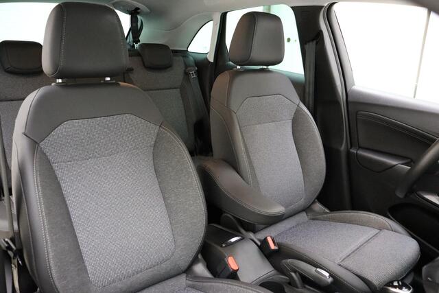 Opel Crossland 1.2 Turbo Elegance 130 PK Automaat | Navigatie | Climate control | Camera | AGR | Extra getint glas | Hoge instap | Armsteun | Cruise control