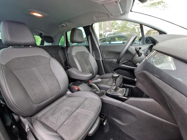 Opel Crossland 1.2 Turbo Ultimate | Navigatie | Climate & Cruise Control | Achteruitrijcamera | Parkeersensoren | LMV |