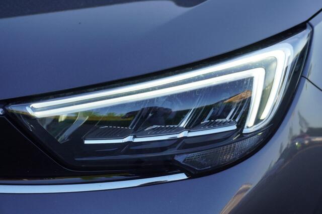 Opel Crossland 1.2 Turbo Ultimate / Zwart dak / Camera + PDC / AGR / Head-up