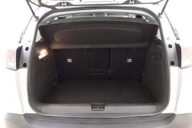 Opel Crossland 1.2 Turbo Ultimate | Navigatie | Climate & Cruise Control | Achteruitrijcamera | Parkeersensoren | Lichtmetalen velgen | Zwart dak | Extra getint glas