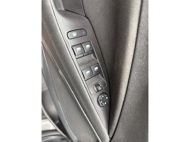 Opel Crossland 1.2 Turbo Business Elegance