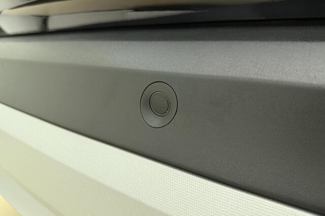 Opel Crossland 1.2 Turbo Level 4 110 PK | Glazen panoramadak | Navigatie | Climate control | Camera | Lichtmetalen velgen | Cruise control