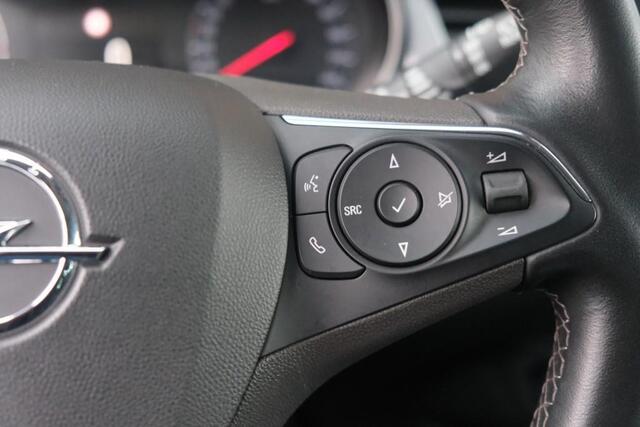 Opel Crossland 1.2 Turbo 110pk Ultimate | Navi | App Connect | Climate | Camera | Keyless | Blind Spot | PDC