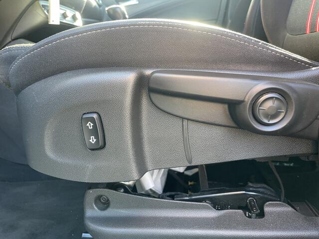 Opel Crossland 1.2 Turbo GS Line | Camera | Cruise control | Apple carplay/Android Auto | Airco