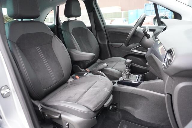Opel Crossland 1.2 Turbo 110pk Ultimate / Camera / Alcantara / Navigatie / LED