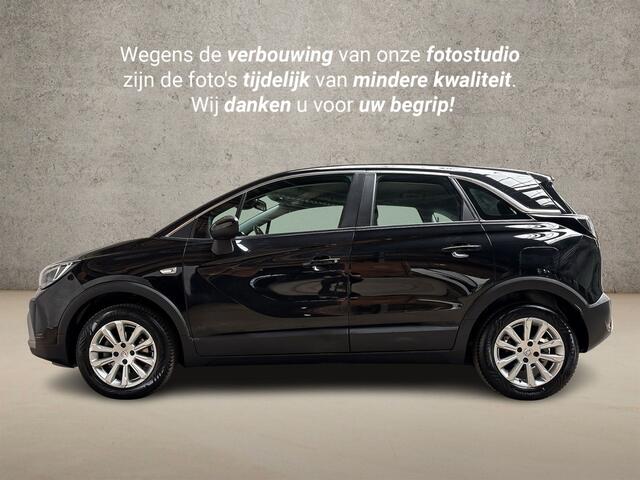 Opel Crossland 1.2 Turbo Elegance Automaat (APPLE CARPLAY, LEDER, CLIMATE, STUUR/STOELVERWARMING, SPORTSTOELEN, GETINT GLAS, LED KOPLAMPEN, NIEUWSTAAT)