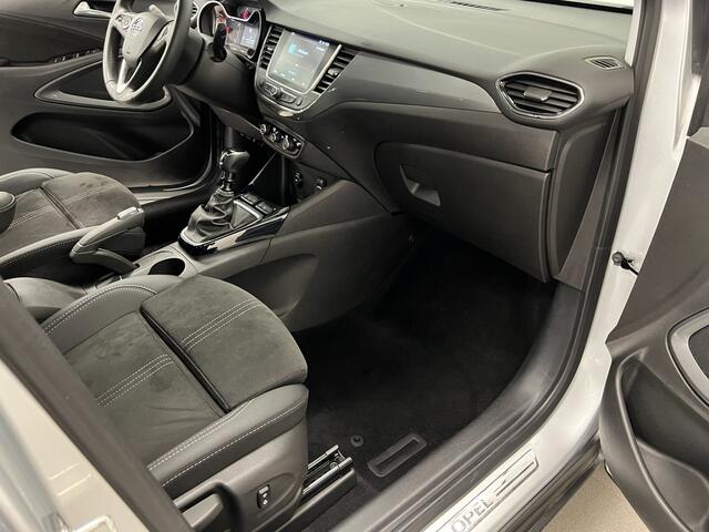 Opel Crossland 1.2 Turbo 110PK / ULTIMATE / NAVI / ALCANTARA / PDC /