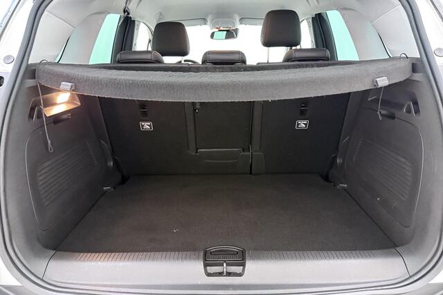 Opel Crossland 1.2 Turbo Ultimate 130pk | Automaat | Navigatie | Alcantara Bekleding | Stoel - Stuurverwarming | Trekhaak | Camera | Keyless Start | Head-up Display